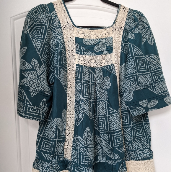 Like New BCBGMAXAZRIA Silk Lace Trim Top - Picture 3 of 14